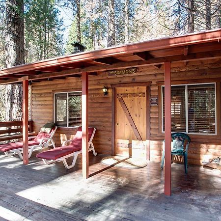 70 Simmons Den Villa Wawona Exterior photo